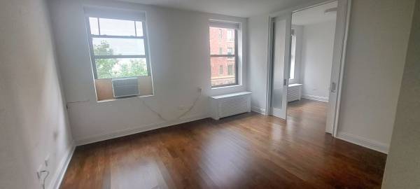 NO FEE Beautifully renovated Greenwich Vil 1br, prime block, VIDEO!