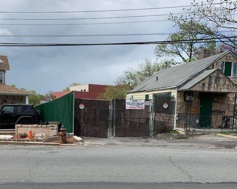 Truck & Van Parking Available