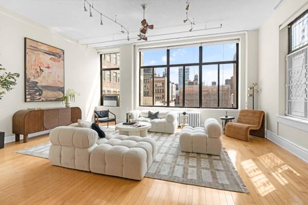Nothing like NOHO! Grand LOFT with Vaulted Ceilings and Exposed Brick