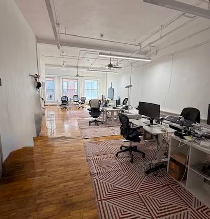 SPECTACULAR OFFICE IN SOHO