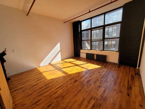 ____SHORT TERM____FACTORY LOFT_____LARGE WINDOWS_____HIGH CEILINGS____ - 2