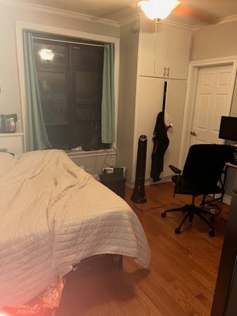 Subletting sunny private studio in Union Square Nov 15-24