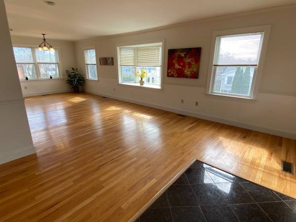 Beautiful Full Featured Townhouse Perfect Rye Location