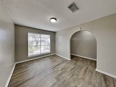 Cozy South Jamaica 2-Bed/1-Bath Apartment!