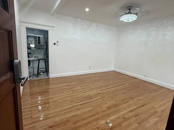 St. Albans First-Floor Apt for Rent –
